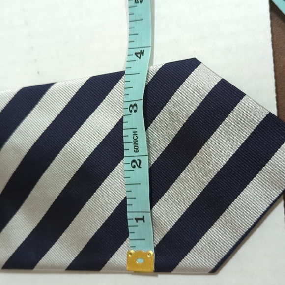 Brooks Brothers Makers Men's Silver/Navy Striped Silk Tie Made in the USA - New - Picture 6 of 7